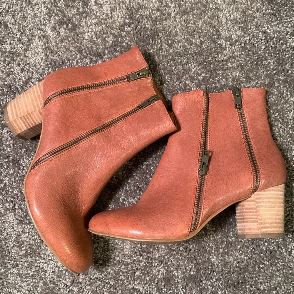 EUC Gentle Souls Boots-Kenneth Cole 7.5M Gorgeous, Soft Leather, No Marks, FIRM
